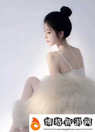 中午媽媽在廚房做飯:親情美食故事-記錄家的味道!