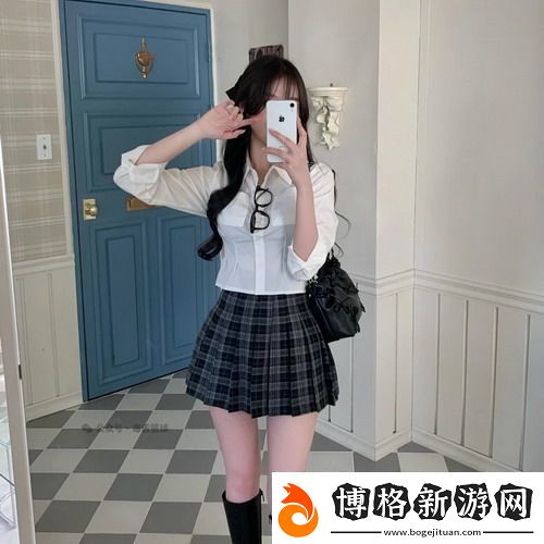 一邊下奶一吃敷好幾個(gè)人:離譜操作笑翻全場-網(wǎng)友直呼“我真的不懂現(xiàn)代人了”!